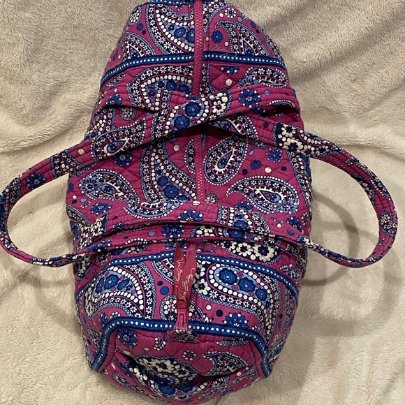Vera Bradley Weekender Duffle Bag Boysenberry Paisleys Quilted Cotton Fabric EUC - Picture 5 of 8